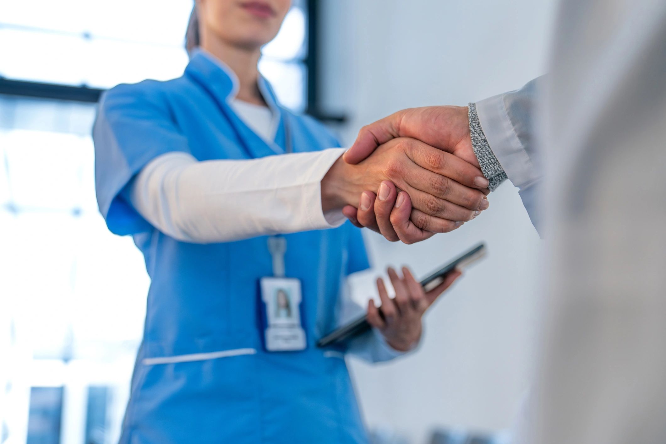 doctor handshake recruitment staffing
